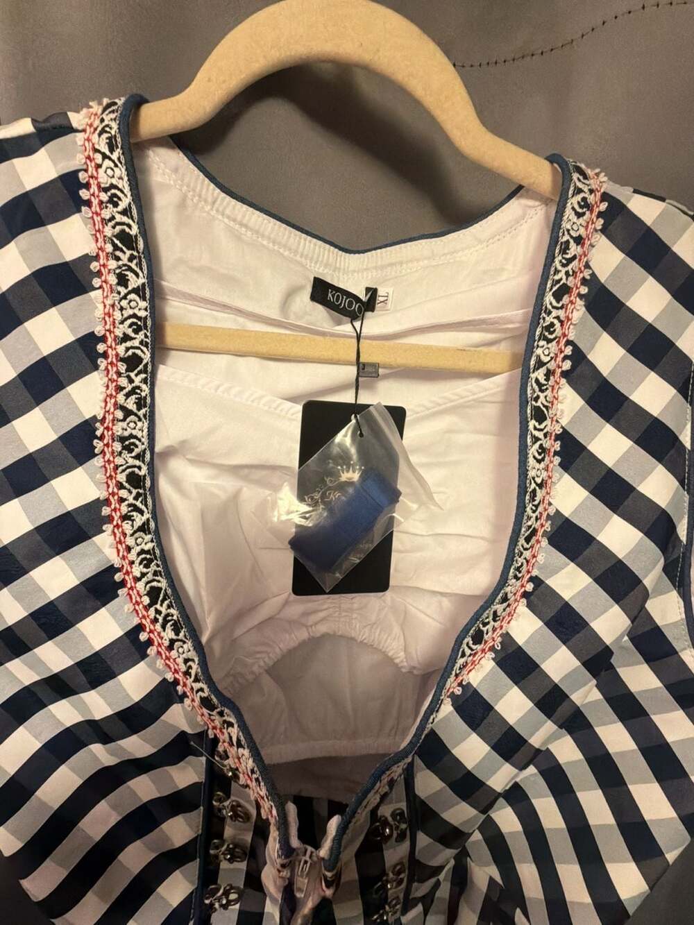 3 Piece Oktoberfest Plaid Costume with Dress, Crop Top Shirt & Apron Size XL NWT - Picture 9 of 14